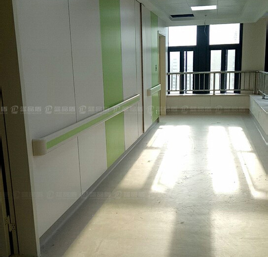 廈門(mén)華夏眼科醫(yī)院走廊扶手1.jpg