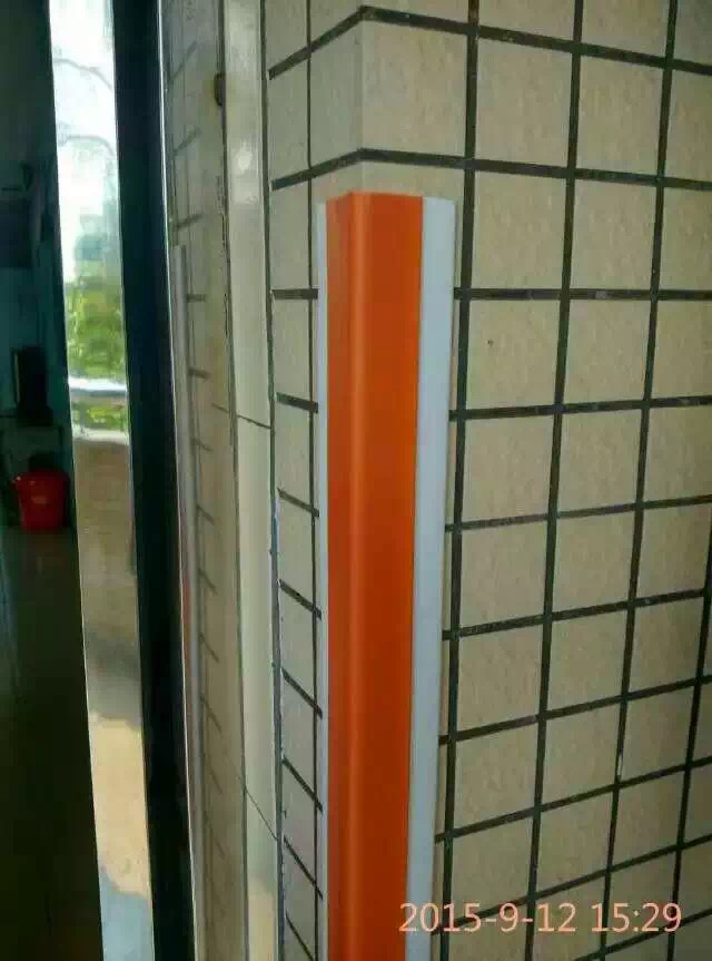 多色防撞軟護(hù)角條